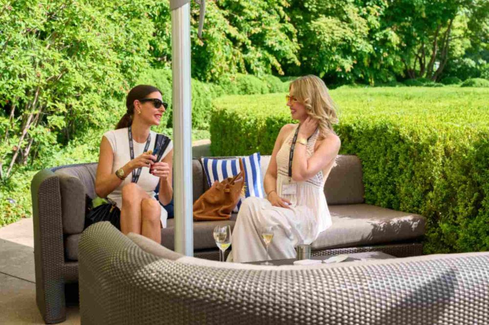 FACES x Forbes Luxury Summit 2025 Galerie - Foto 78